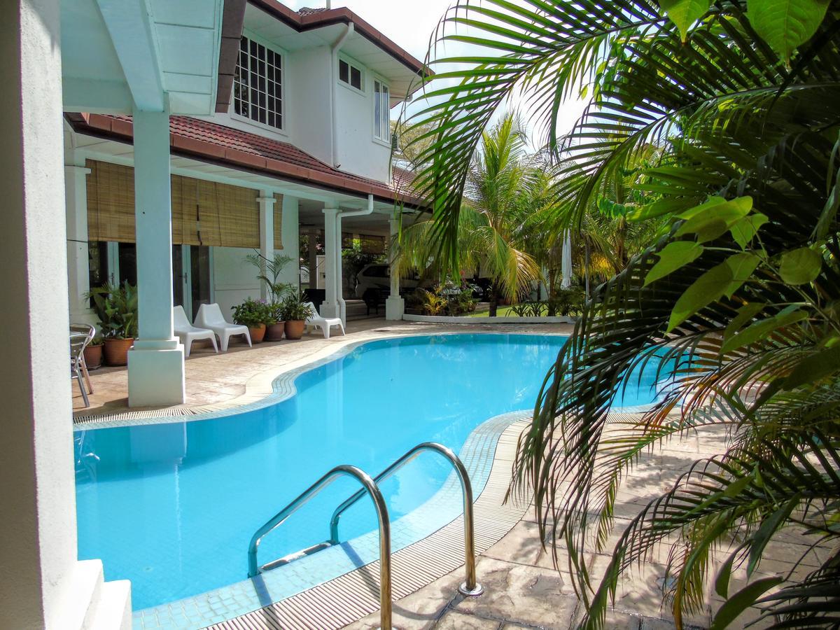 Rumah Putih Near Klia Sepang Exteriör bild