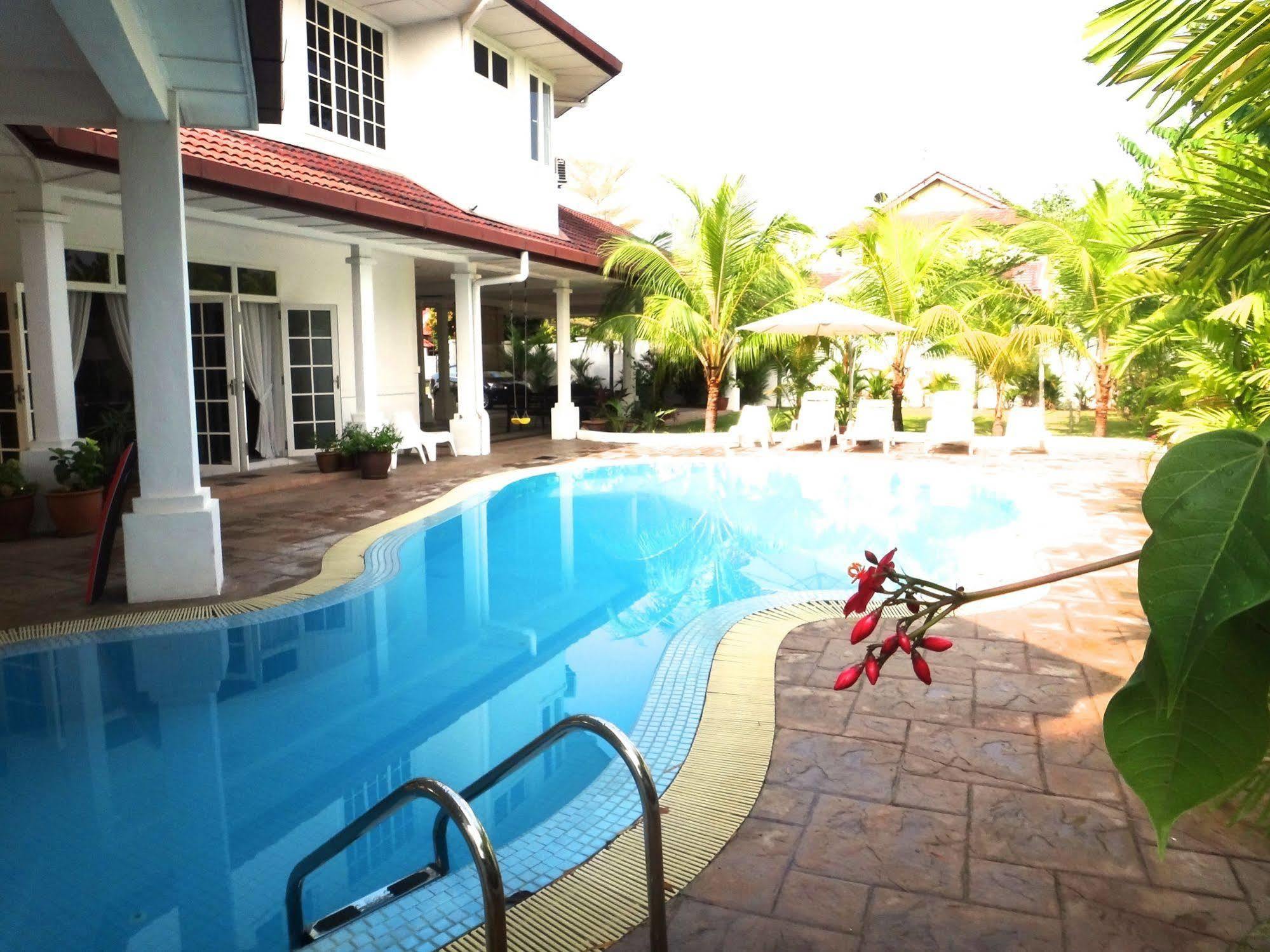 Rumah Putih Near Klia Sepang Exteriör bild